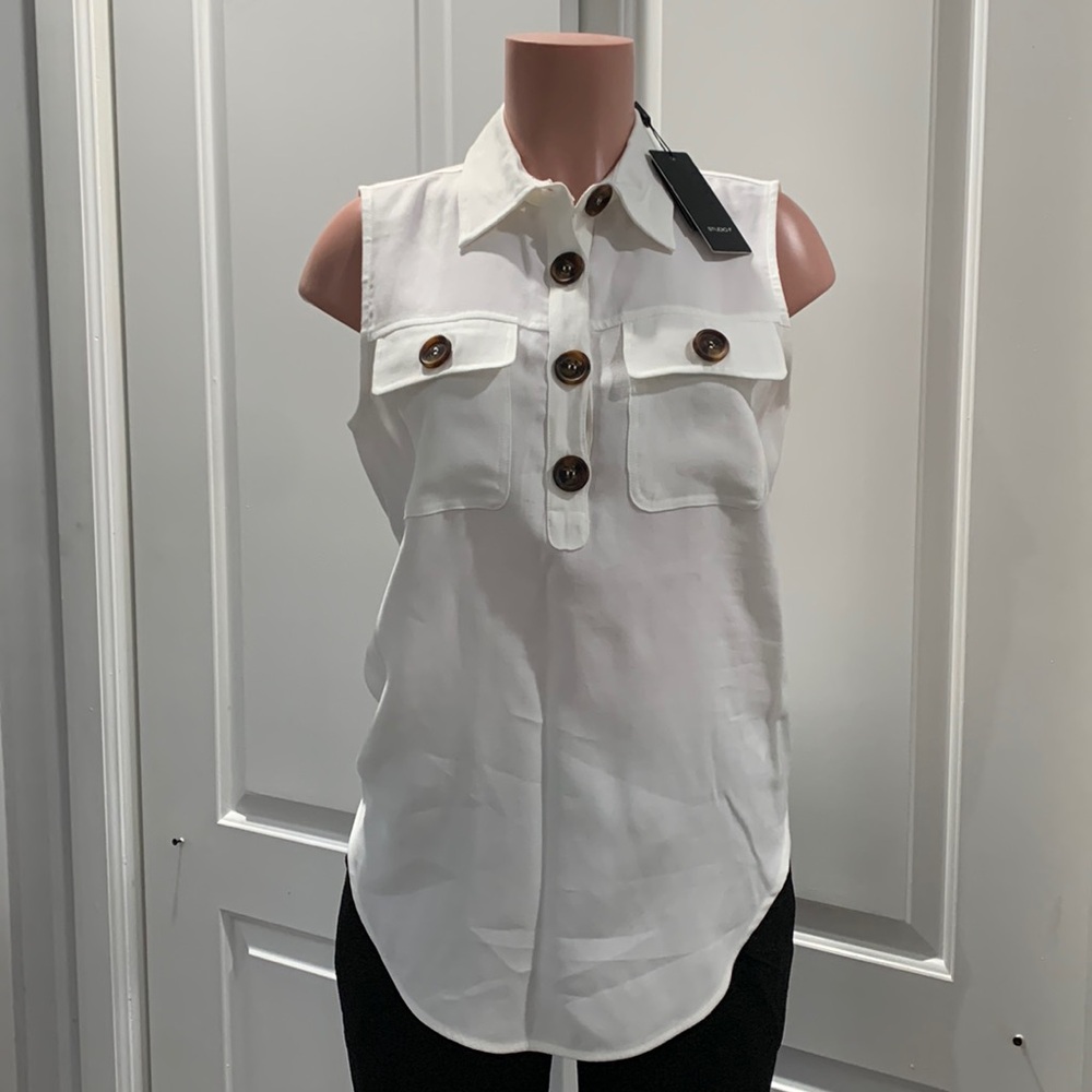 NWT Collared White‎ Top with Buttons